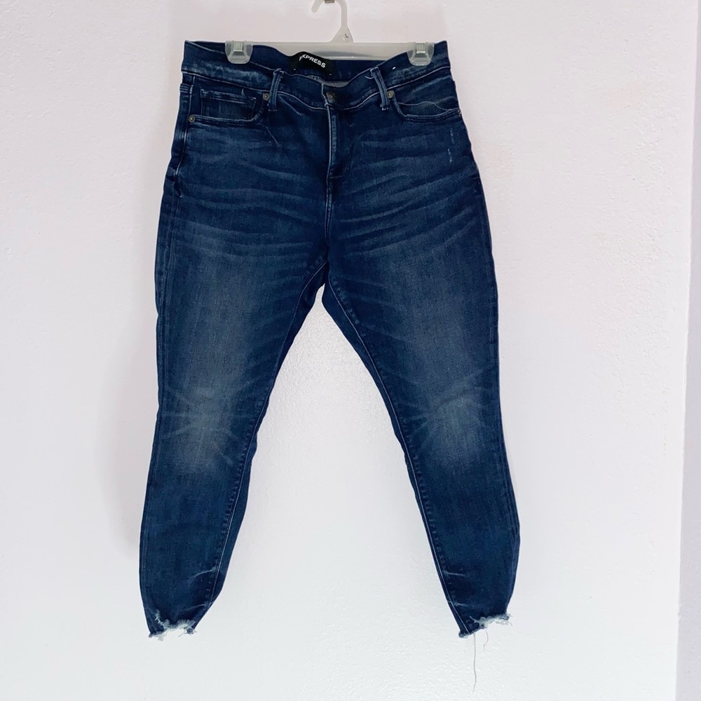 Blue Distressed Jeans